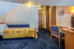 corvin-hotel-budapest-sissi-wing-single-room-2.jpg