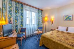corvin-hotel-budapest-sissi-wing-double-room.jpg