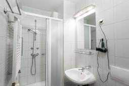 corvin-hotel-budapest-shower-sissi-wing.jpg