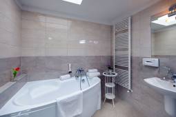corvin-hotel-budapest-corvin-wing-suite-bathroom.jpg